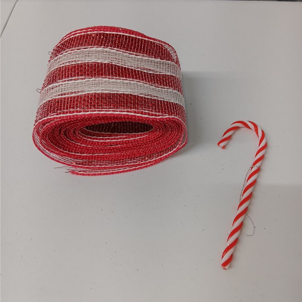 Candy cane striped mesh ribbon 3.5 inch. thick‎ red and white